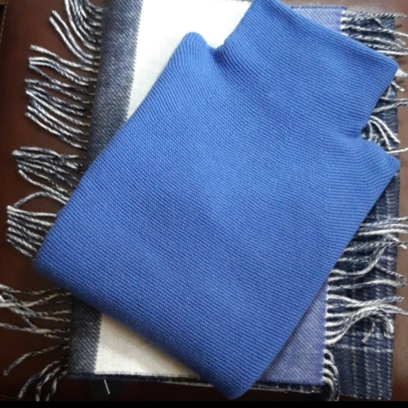 MaxMara Wool and Cashmere Blend Mochneck Sweater in Royal Blue - Picture 1 of 15